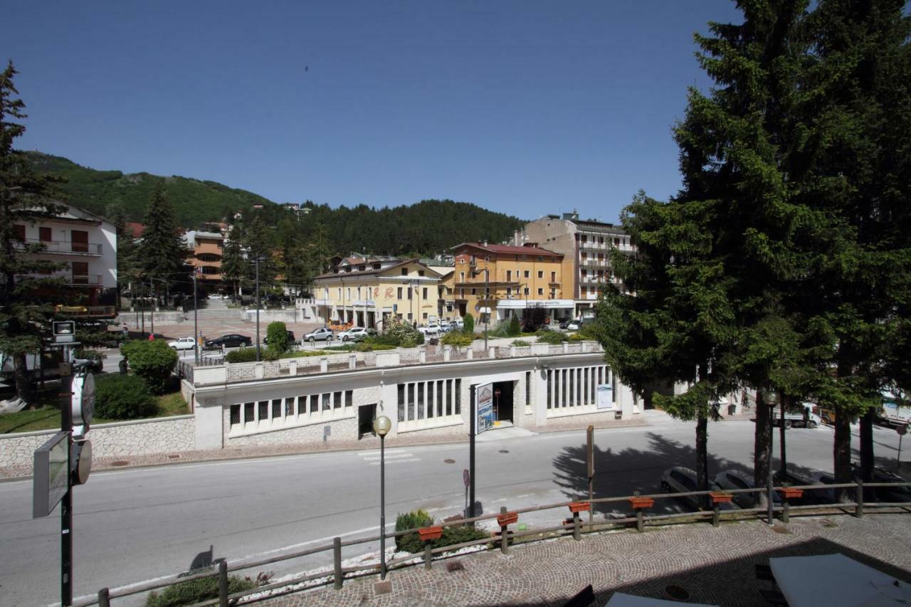 Residenza Dei Maestri Apartment Рокарасо Екстериор снимка