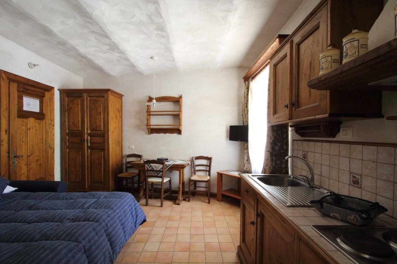 Residenza Dei Maestri Apartment Рокарасо Екстериор снимка
