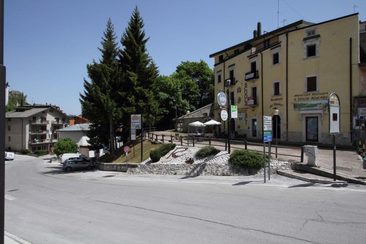 Residenza Dei Maestri Apartment Рокарасо Екстериор снимка