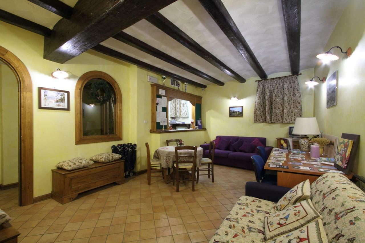Residenza Dei Maestri Apartment Рокарасо Екстериор снимка
